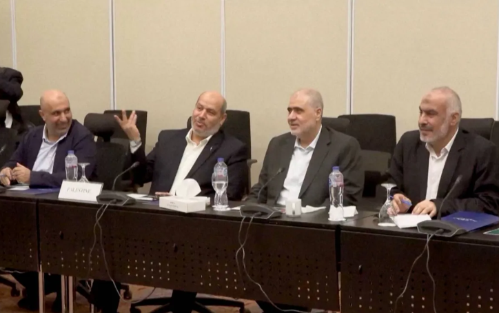 كواليس اتفاق غزة : ضمانات مكتوبة وخلافات على أسماء أسرى